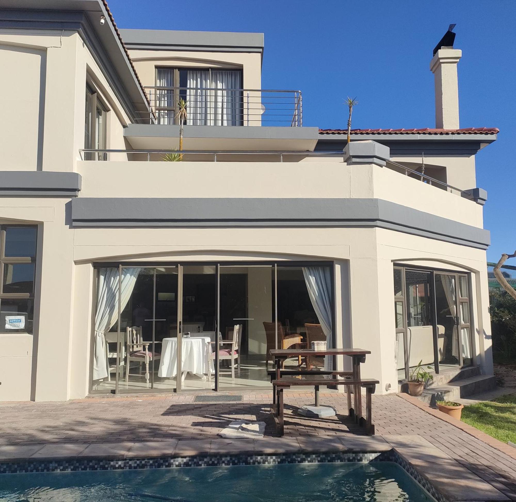 Alabaster Box Guest house 4*